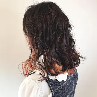 カラー ロング 濱川 佳奈のヘアスタイル