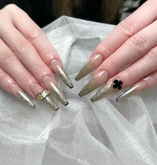 ネイル Maggie Nail🦩のネイルデザイン