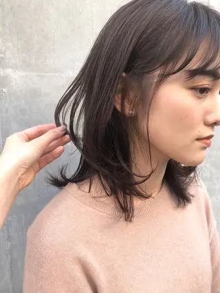 ミディアム カラー 💫期間限定価格💫 似合わせカット🧚のヘアスタイル
