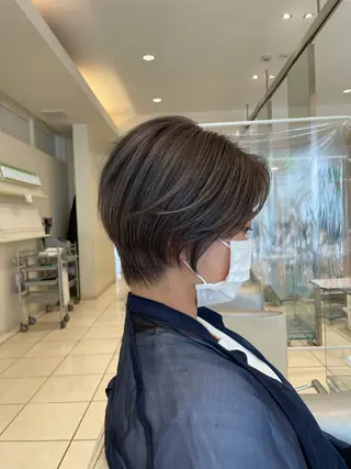 ショート MODEks eau 佐藤優志のヘアスタイル