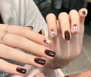 ネイル 高木 維麗絲のネイルデザイン