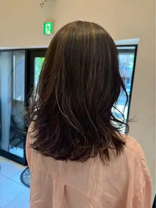 カラー YOLO by diar所属・飯野 ゆめかのヘアスタイル