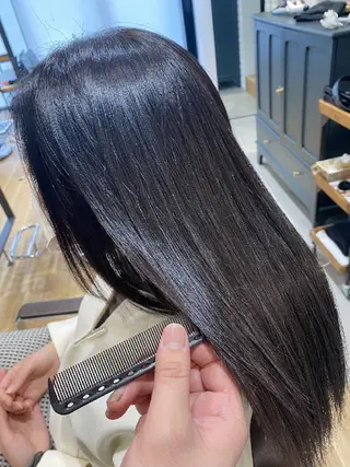 カラー 深夜まで営業中‼️ レム髪質改善のヘアスタイル