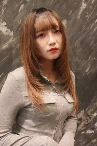 ミディアム カラー レイヤーカット /ハイトーンchaoのヘアスタイル