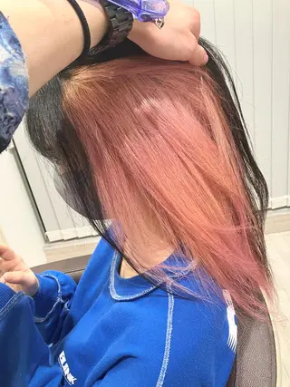 ロング Re:st所属・Miyavi/カラー ショートボブのヘアスタイル