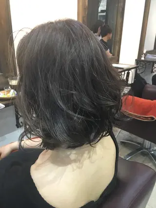 ミディアム カラー BELCHIC所属・松本 亮のヘアスタイル