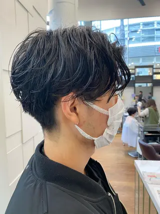 ショート カラー パーマ 井坂 卓真のヘアスタイル