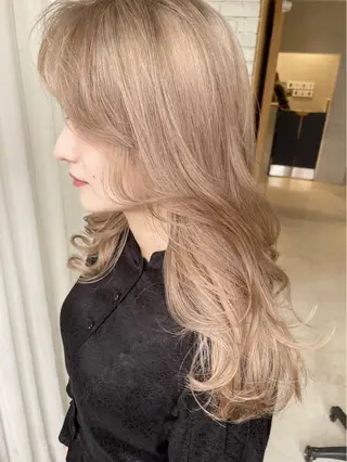 セミロング カラー ravens デザインカラーのヘアスタイル