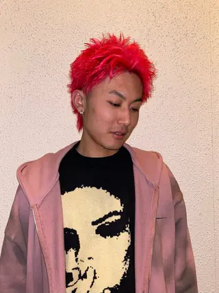 カラー メンズ 角田 桃香のヘアスタイル