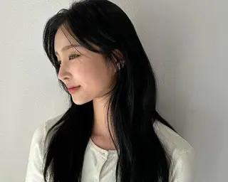 セミロング 髪質改善、縮毛矯正 酸性縮毛矯正のヘアスタイル