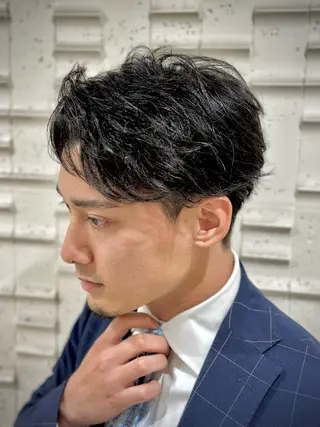 ショート パーマ メンズ ブロー東京　神田店所属・TAKUMI/神田/ ビジネス/フェードのヘアスタイル