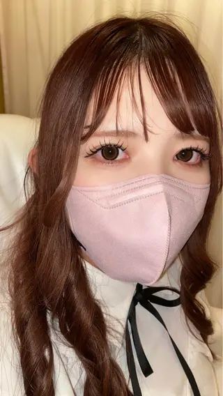 マツエク・マツパ 肌に馴染むハイトーン /ミルクティーカラーのヘアスタイル