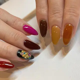 ネイル ヤマダ サクラのヘアスタイル