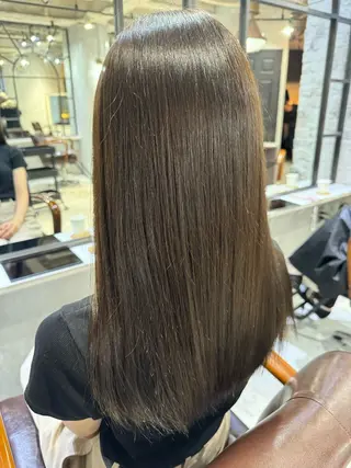 セミロング カラー 髪質改善/縮毛矯正/ 艶髪/春山良太のヘアスタイル