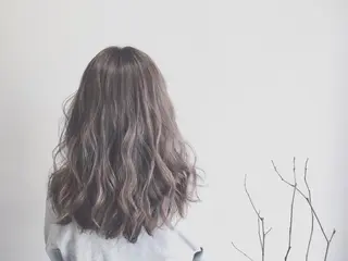 ロング カラー てんま さやかのヘアスタイル
