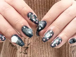 ミディアム 尾張 玖羽のネイルデザイン