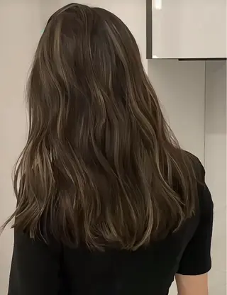 ロング 石川珠唯 neroのヘアスタイル