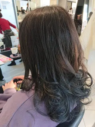 ロング カラー ジニアル所属・長島 司のヘアスタイル