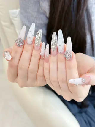 ネイル カスミ 💛吉祥寺のネイルデザイン