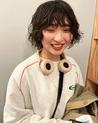 ショート 🍁ロングパーマ.ニ ュアンス🍁陸来のヘアスタイル