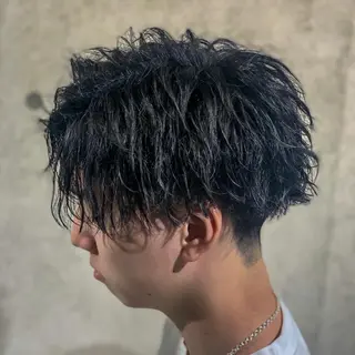 ショート カラー パーマ メンズ 🔥メンズ🔥かっこ いいが正義！代表柿崎のヘアスタイル