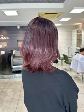 カラー ハイトーンカラー✨ 慶田玲和のヘアスタイル