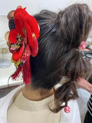 ロング ヘアアレンジ The Best Beauty受付担当のヘアスタイル