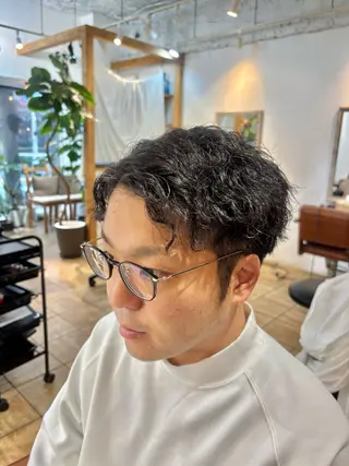 ショート パーマ カネコ ナナミのヘアスタイル