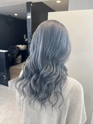 ロング カラー 🦋REISA🦋 エクステ×ハイトーンのヘアスタイル