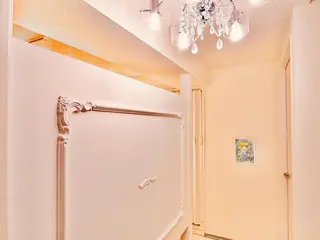 ミディアム カラー パーマ ヘアアレンジ メンズ キッズ ネイル マツエク・マツパ アイブロウ ニキビ特化型エステ 🍓最短で肌質改善のエステ・リラクイメージ