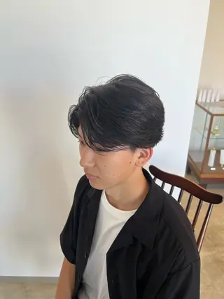 ショート パーマ メンズ qualiaクオリア クラモチ　タクミのヘアスタイル