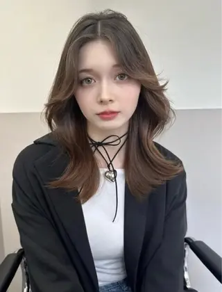 セミロング ブリーチ/縮毛矯正/ 韓国/💗ホノカ💗のヘアスタイル