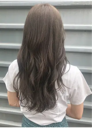 ロング カラー 透明感・艶カラー/ 坂田友梨奈のヘアスタイル