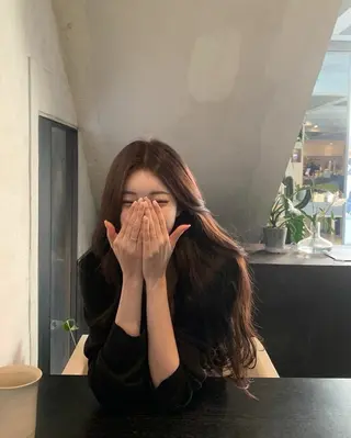 ロング カラー 韓国風暗髪ヘア🤍 🫧MIREIのヘアスタイル