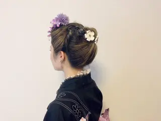 セミロング ヘアアレンジ 【暖色カラー特化】 中山由梨のヘアスタイル