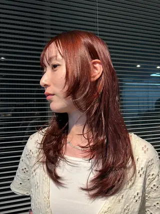 ロング カラー 浅野 桃代のヘアスタイル