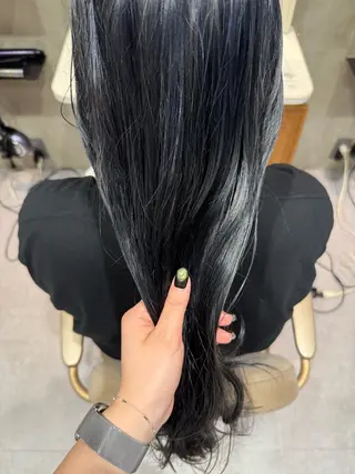 ロング Atoro所属・ブリーチ|レイヤー |honokaのヘアスタイル