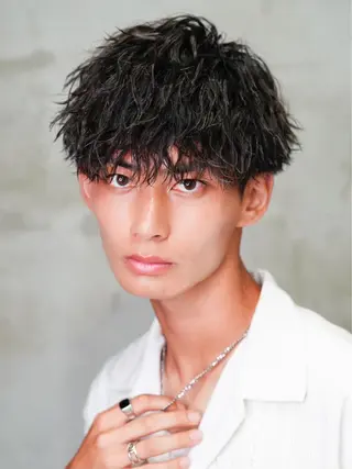 ミディアム ⭐️メンズ特化⭐️ パーマ　カラーのヘアスタイル