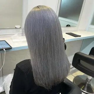 セミロング カラー ブリーチカラー 🩵MIZUKIのヘアスタイル