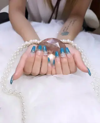 ネイル 🩵liru Haru🩵のネイルデザイン