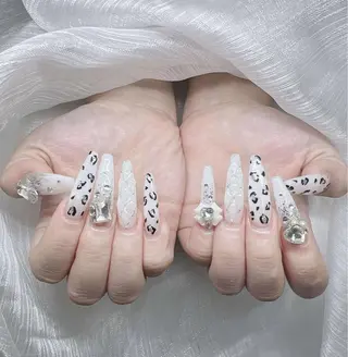 ネイル Lee Nailsのネイルデザイン