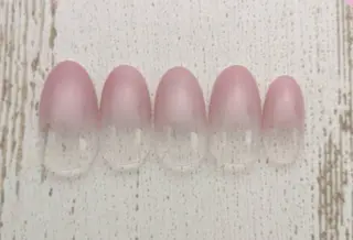 ネイル ネイルサロンshiki 平塚店所属・齋藤 真羽のネイルデザイン