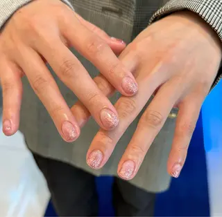 ネイル Blue Reef 四谷三丁目所属・たかの はづきのネイルデザイン