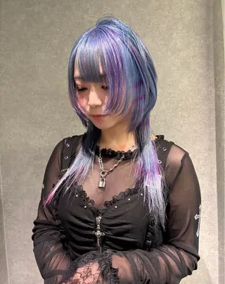 セミロング カラー rilas博多所属・博多JYUI/ウルフ ハイトーン/デザインのヘアスタイル