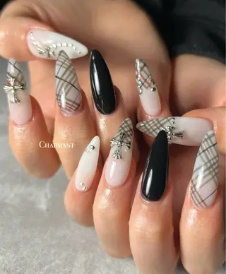 ネイル Minako 【Charmant】のネイルデザイン