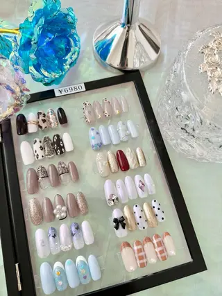 ネイル CREVIO 小美玉店所属・CREVIO小美玉店 店長RIRIのネイルデザイン