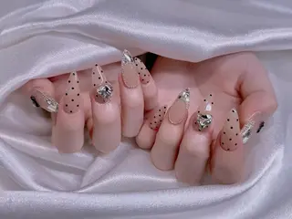 ネイル M2ネイルサロン【長さ出し&フィルイン導入店】所属・長さ出し専門店 RIRIのネイルデザイン