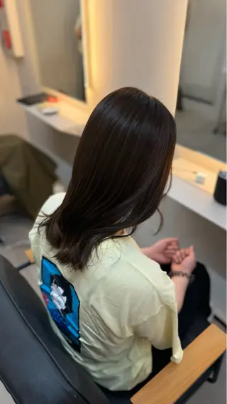 カラー 谷口 真衣のヘアスタイル