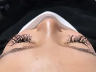 SESUNNY セサニー　SEIRAのマツエク・マツパデザイン