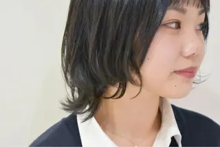 ショート タカハシ ハヤトのヘアスタイル